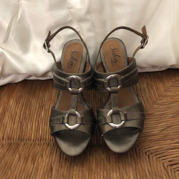 Metal Platform Sandals - Picture 3 of 3